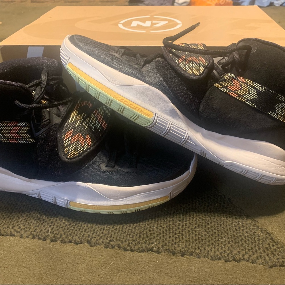 Kyrie 6 n7